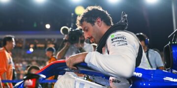 Đua xe F1, Singapore GP: “Quà” chia tay của Ricciardo dành cho Verstappen